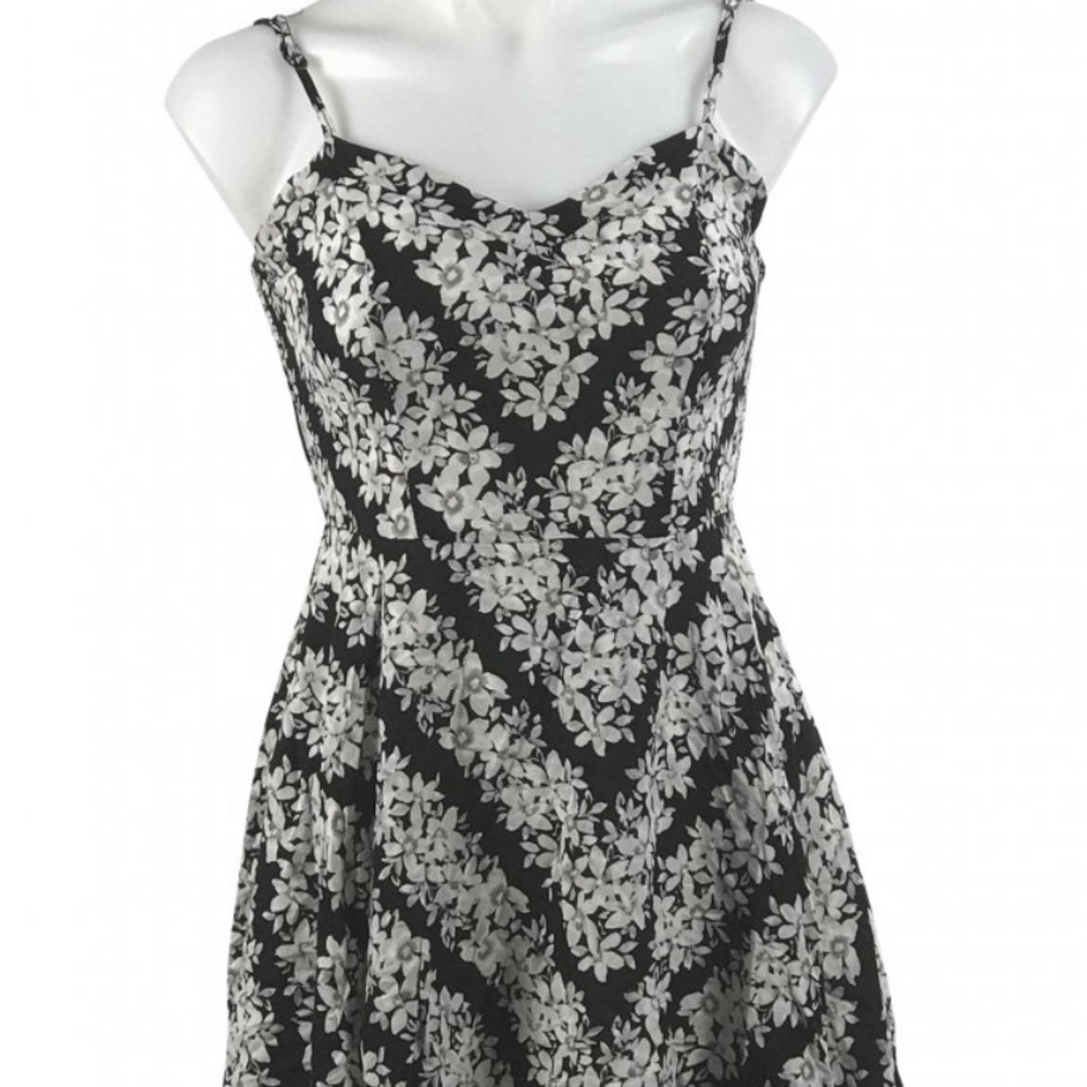 Black/white floral dress from Aeropostale